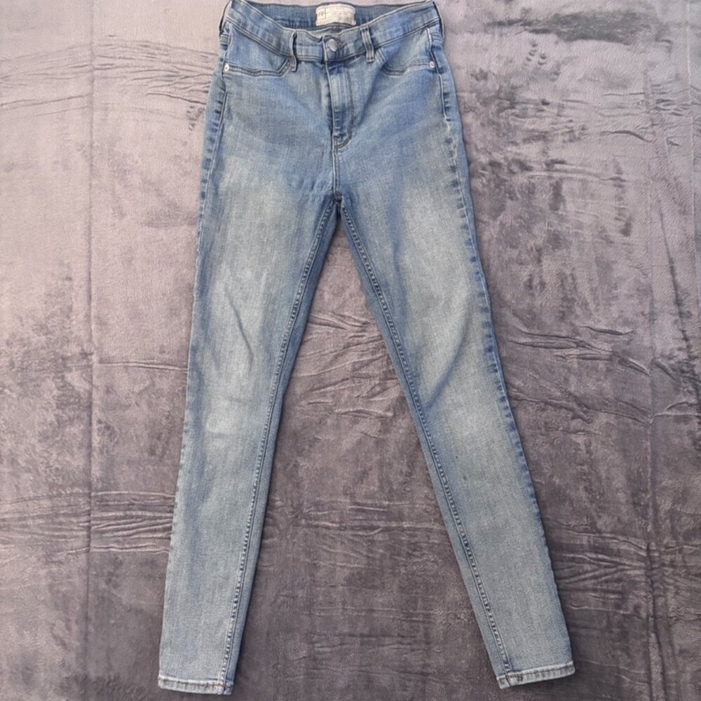 Free People Skinny Jeans Women’s W28R (measures 25") Light Wash Stretch L28.75"